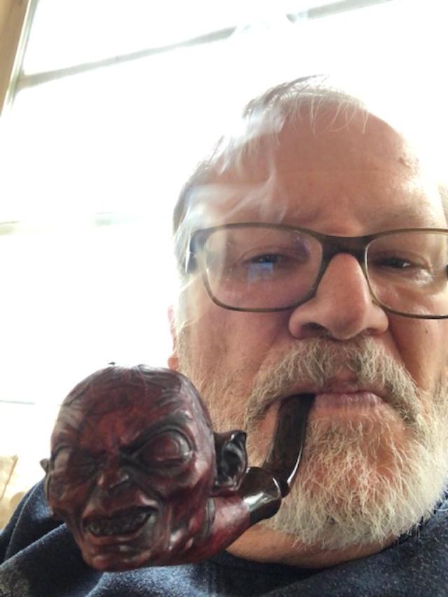 Customer photos - M-170-briar - J. R. R. Tolkien’s Gollum Pipe.