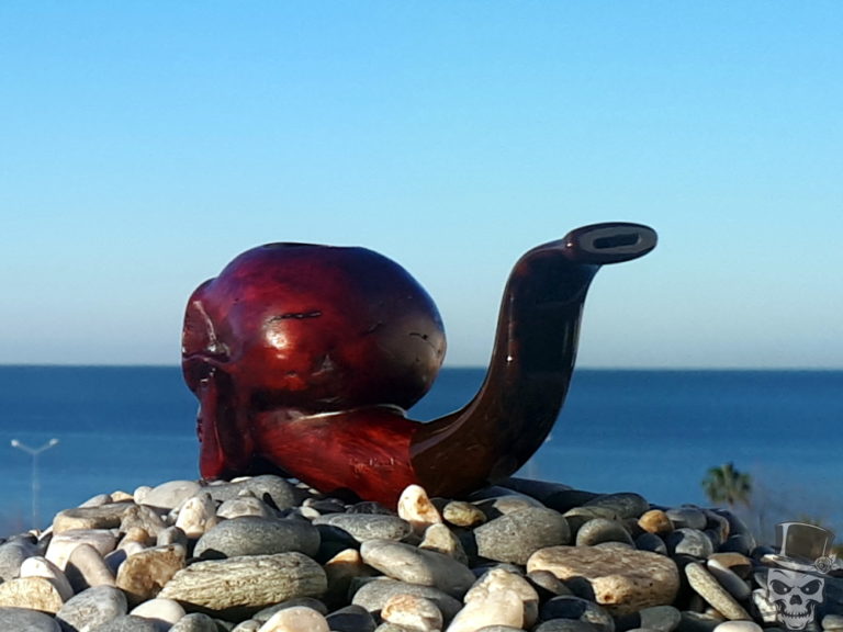 Tobacco Smoking Pipe - Neanderthal Skull - Briar Wood by Oguz Simsek