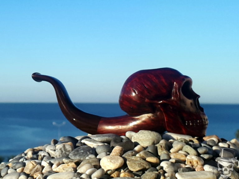 Tobacco Smoking Pipe - Neanderthal Skull - Briar Wood by Oguz Simsek