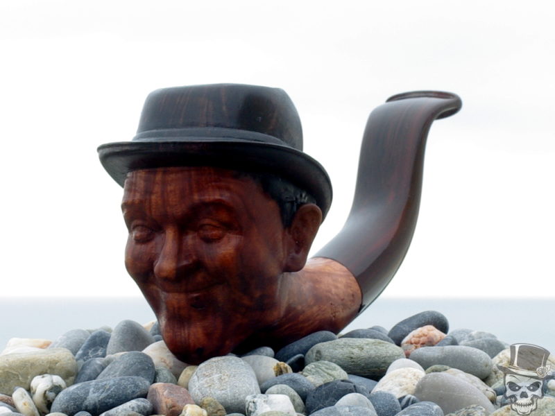 M-168d - Stan Laurel Pipe.